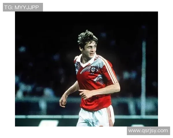 足球场上的传奇人物与他们的辉煌成就解析