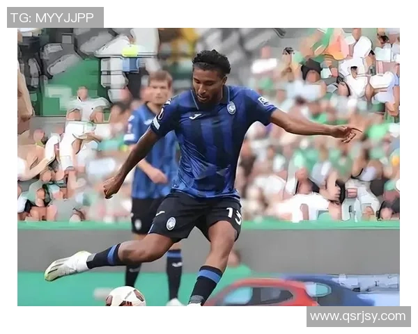 足球明星亲自赠送球迷限量版裤子引发热议粉丝们感动不已纷纷晒照分享喜悦