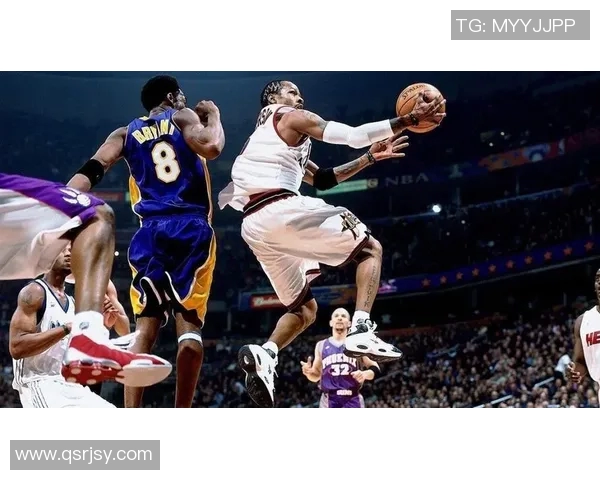 足球明星爱德森的辉煌职业生涯与场上精彩瞬间回顾